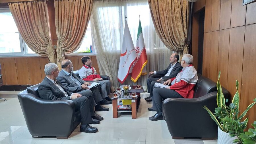 دیدار سرپرست بهزیستی گیلان با مدیرعامل جمعیت هلال احمر استان