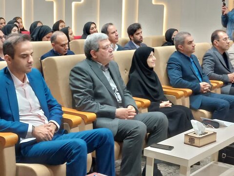 آذر-شرقی.