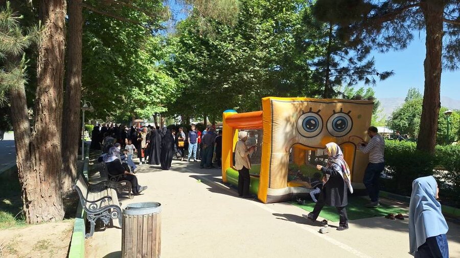 شهر قدس | برگزاری جشن شاد ویژه کودکان دارای معلولیت با همکاری اساتید دانشگاه آزاد اسلامی