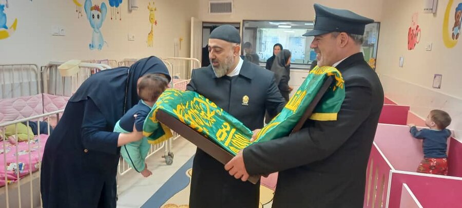 شمیرانات | آئین پرچم گردانی آستان مقدس امام رضا (ع) درشیرخوارگاه حضرت آمنه(س)، مرکز یاس و مرکز شهید قدوسی