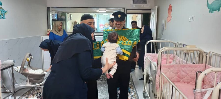 شمیرانات | آئین پرچم گردانی آستان مقدس امام رضا (ع) درشیرخوارگاه حضرت آمنه(س)، مرکز یاس و مرکز شهید قدوسی