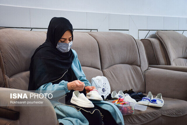 ۴۳۲۷ زن سرپرست خانوار تحت پوشش بهزیستی قزوین هستند