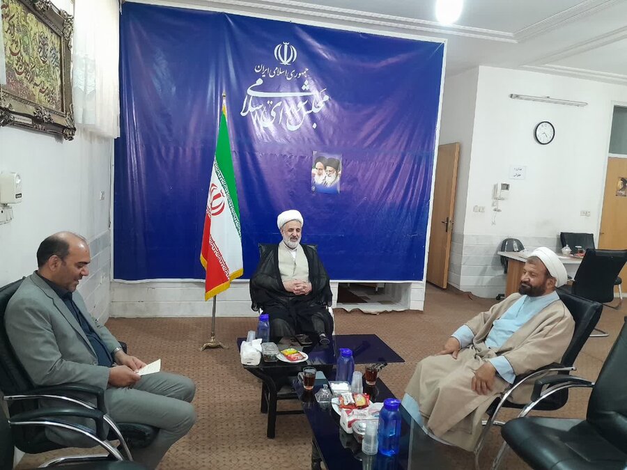 دیدار مدیر کل بهزیستی استان قم با حجه الاسلام ذالنوری
