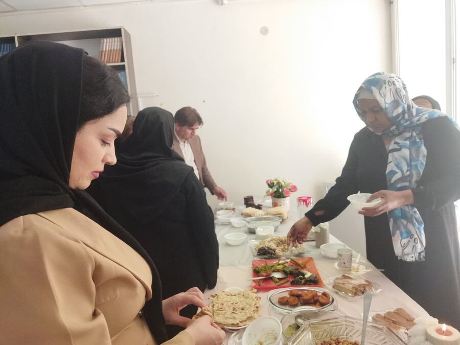 جشنواره غذاهای محلی به مناسبت دهه کرامت در سنندج برگزار شد