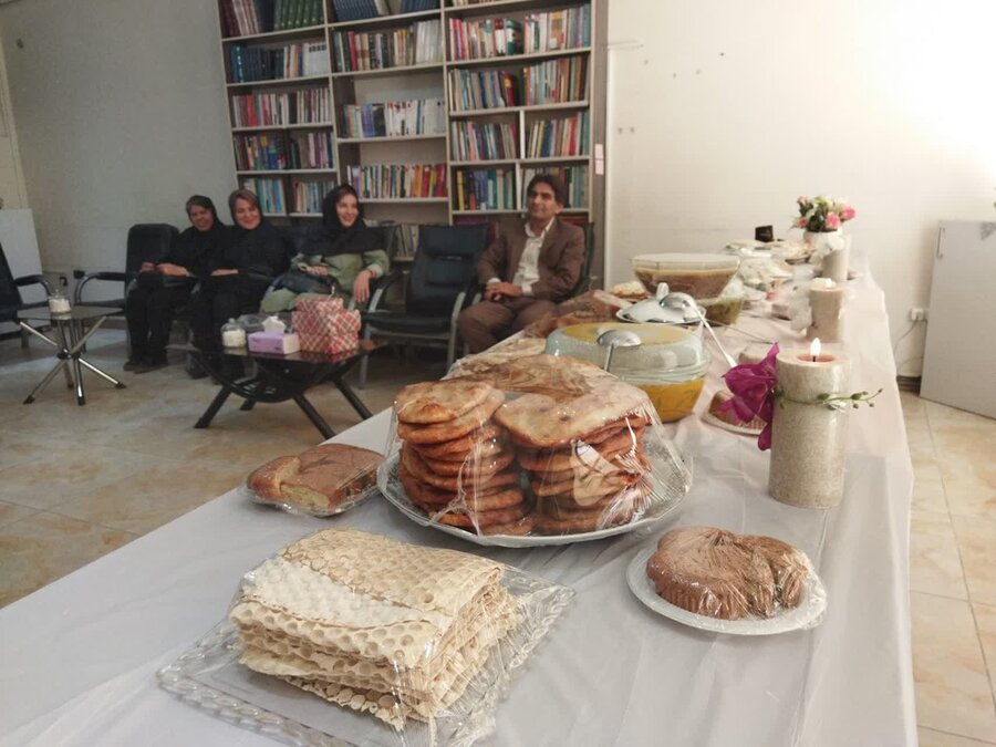 جشنواره غذاهای محلی به مناسبت دهه کرامت در سنندج برگزار شد