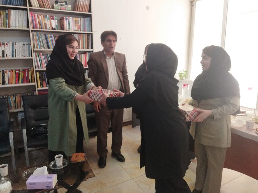 جشنواره غذاهای محلی به مناسبت دهه کرامت در سنندج برگزار شد