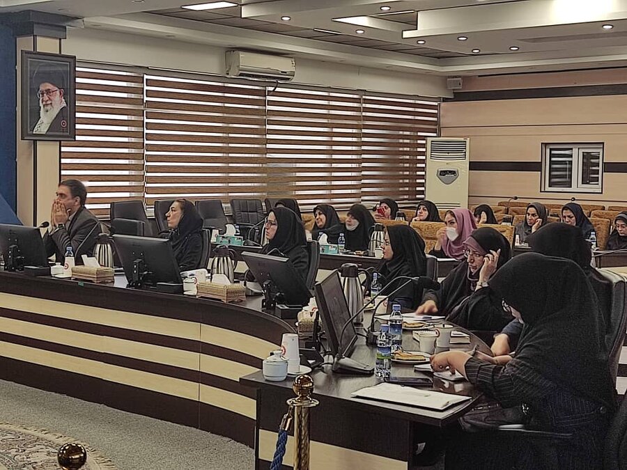 میز گفتگوی اجتماعی