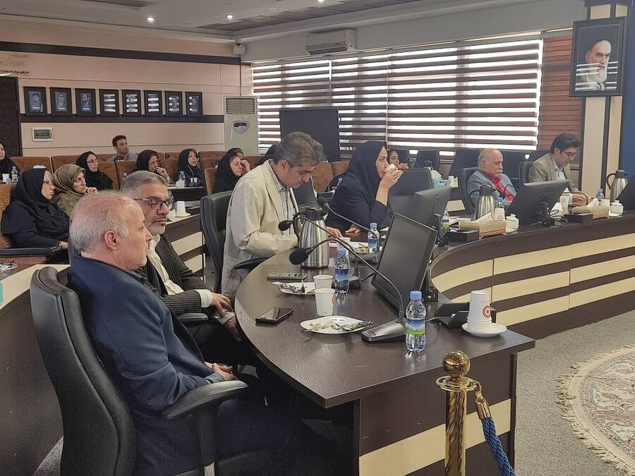 میز گفتگوی اجتماعی