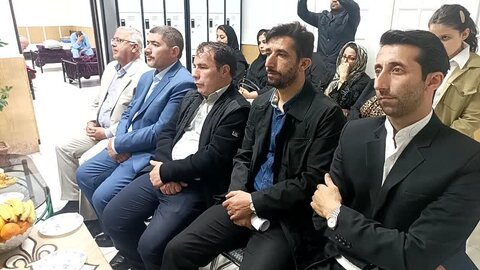 آ-شرقی