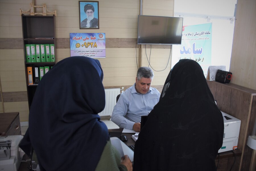 میز ارتباطات مردمی