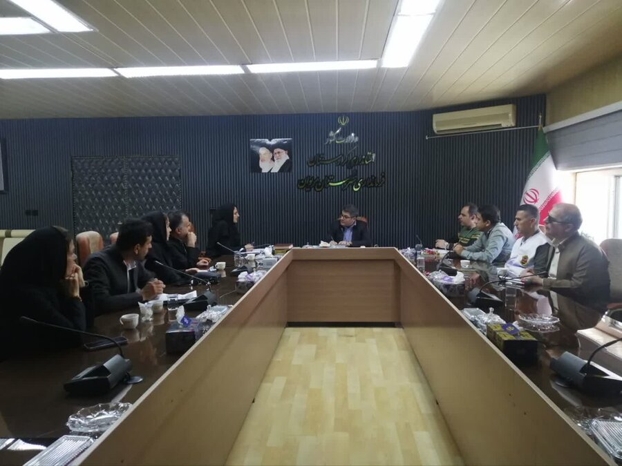 نشست رئیس و مسئولان بهزیستی مریوان با فرماندار