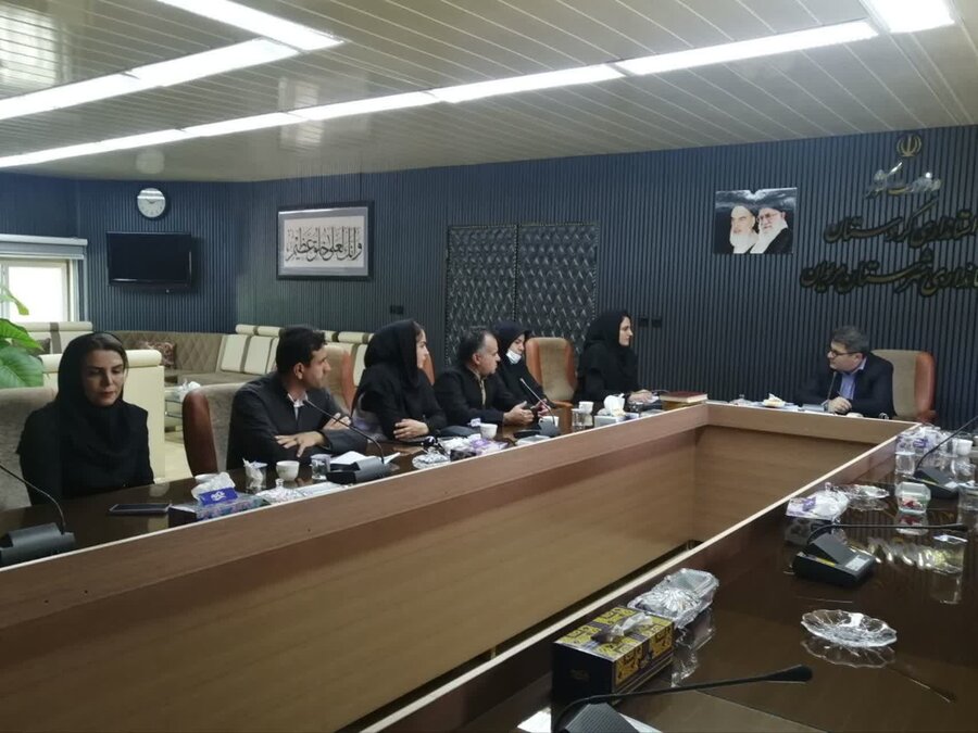 نشست رئیس و مسئولان بهزیستی مریوان با فرماندار