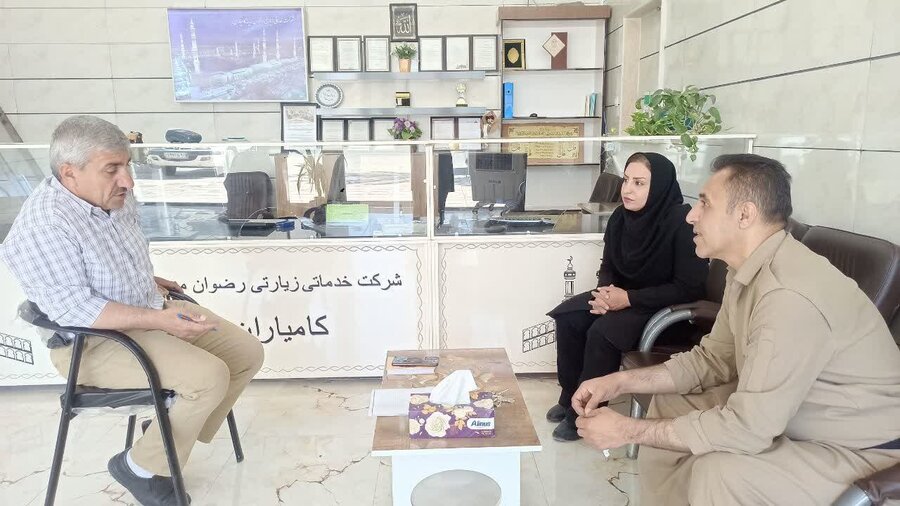کامیاران - رئیس بهزیستی با مدیر کاروان حج دیدار کرد