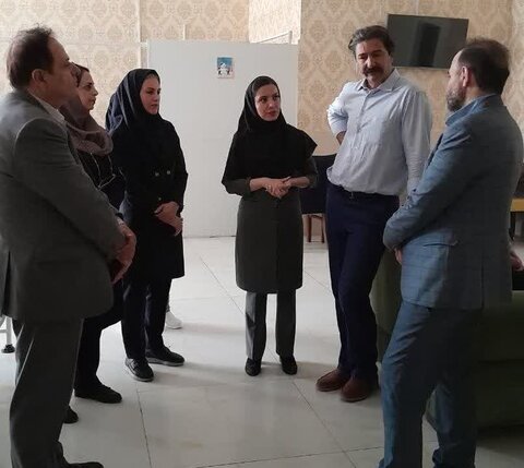 کرج | بازدید اداره کل امور اجتماعی استانداری و مدیر بهزیستی کرج از مرکز اعصاب و روان ایراندخت