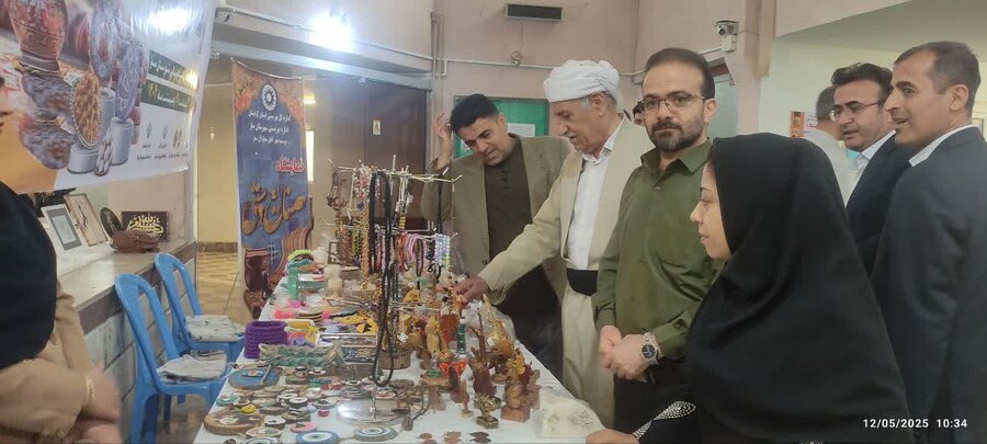 افتتاح نمایشگاه صنایع دستی و مشاغل خانگی بهزیستی سقز