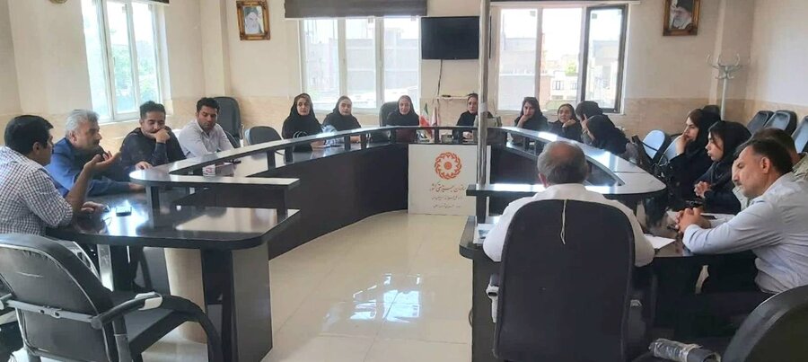 برگزاری جلسه با مدیران و کارشناسان مراکز مثبت زندگی
