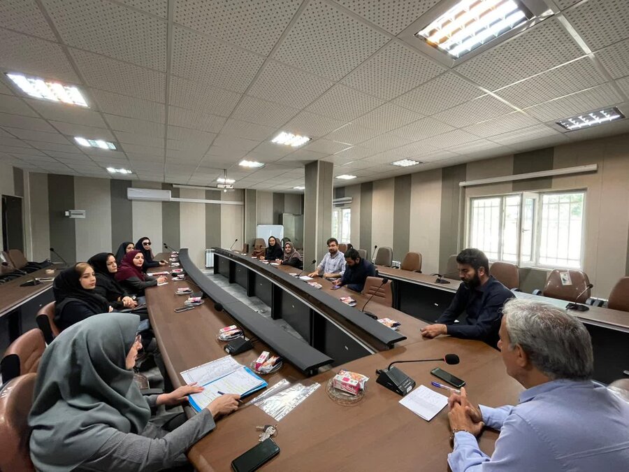 نشست هماهنگی طرحهای پیشگیری از معلولیت در قروه برگزار شد