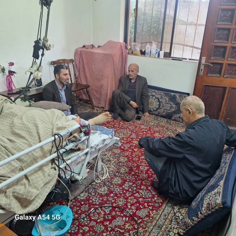 سیمرغ| دیدار رییس اداره بهزیستی سیمرغ با مددجوی دارای معلولیت جسمی حرکتی شدید
سیمرغ| دیدار رییس اداره بهزیستی سیمرغ با مددجوی دارای معلولیت جسمی حرکتی شدید