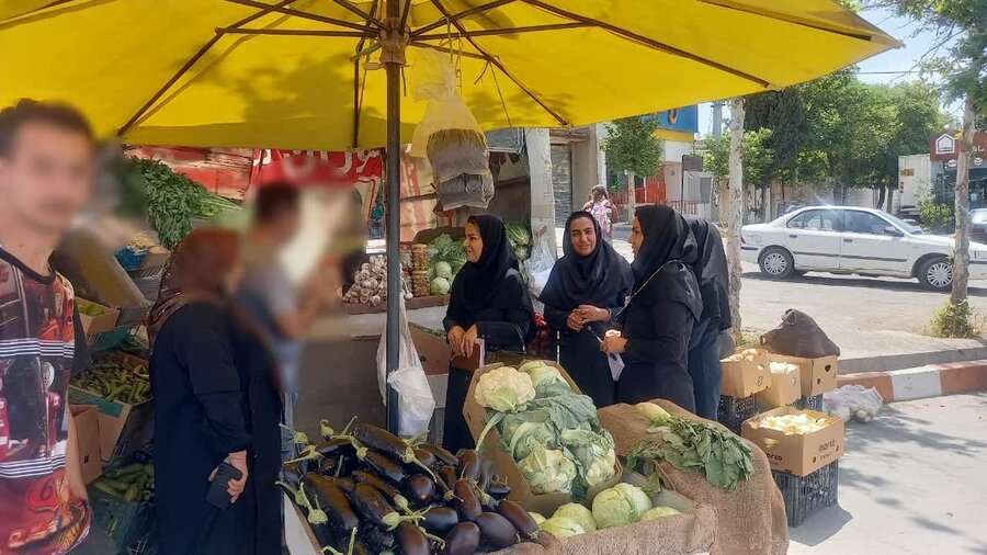 بازدید از دو مددجو موفق در زمینه مشاغل خانگی