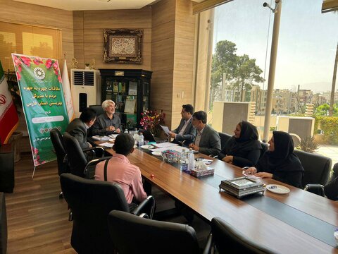 گزارش تصویری|ملاقات چهره به چهره مدیرکل بهزیستی فارس با جامعه هدف