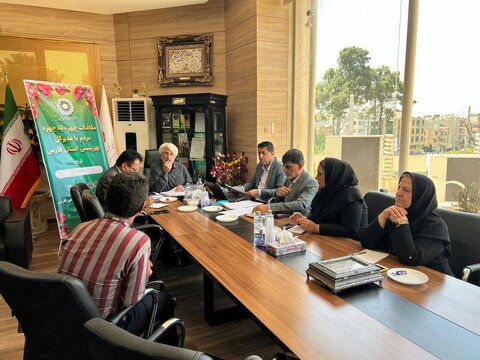 گزارش تصویری|ملاقات چهره به چهره مدیرکل بهزیستی فارس با جامعه هدف