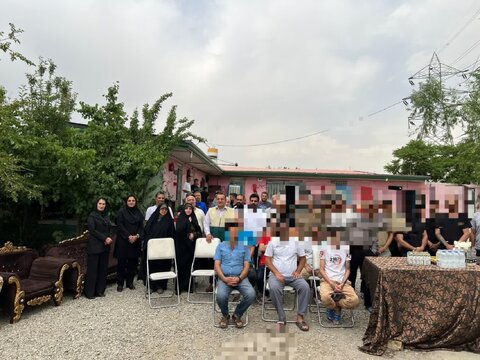 کرج | مراسم چهارشنبه امام رضایی‌ها در کمپ طلوع آرزوی اقاقیا برپا شد