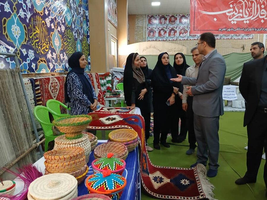 برگزاری رویداد ملی مشاغل خانگی با حضور فعال مددجویان بهزیستی در تنگستان