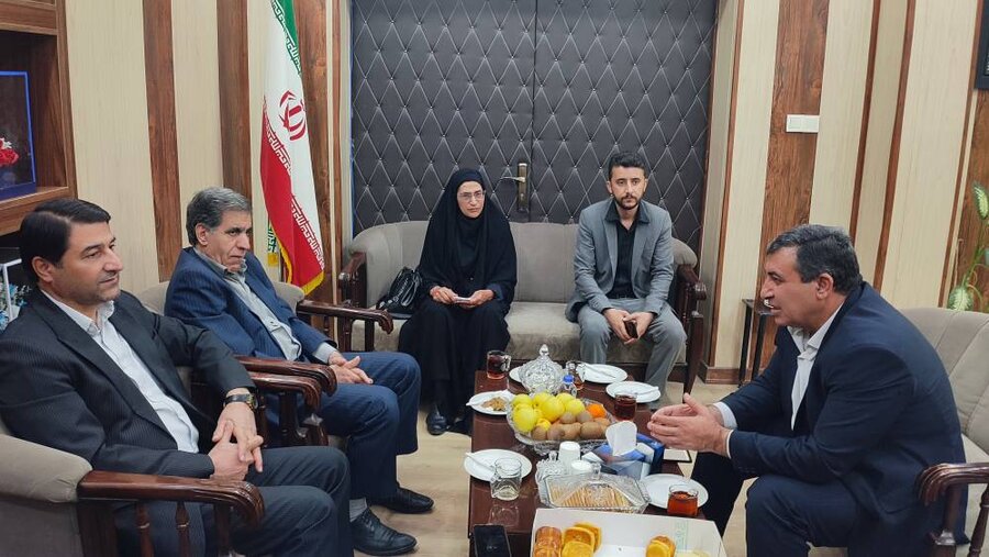 🔸لرستان[] مدیر کل بهزیستی لرستان با فـــرماندار دورود دیدار و گفتگــــو ڪرد.