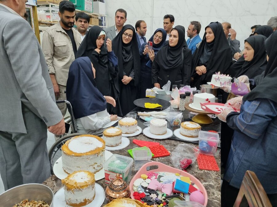 زهرا بهروزآذر ـ معاون رئیس‌جمهور ـ گیلان‌غرب