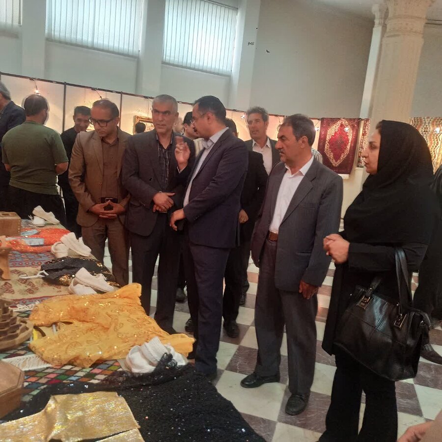 حضور پررنگ توانخواهان در نمایشگاه مشاغل خانگی کامیاران