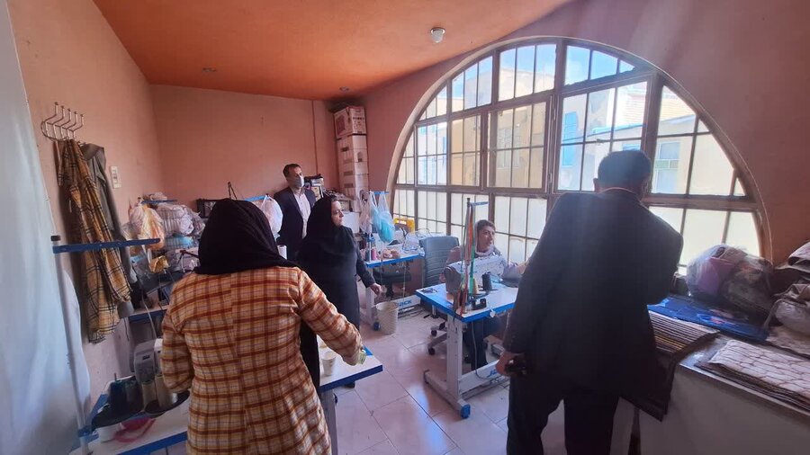 بازدید از گروه همیار زنان سرپرست خانوار دیواندره به مناسبت روز مشاغل خانگی