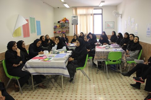 ارتقاء کیفی خدمات مراکز روزانه توانبخشی با بسته جامع آموزشی کم توانان ذهنی