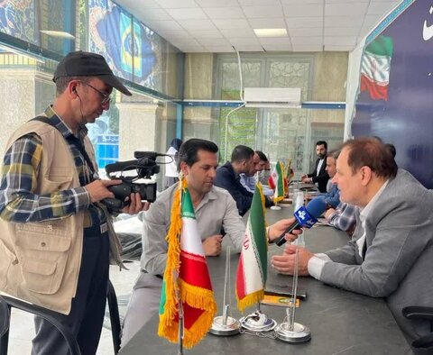 میز خدمت و اطلاع‌رسانی بهزیستی کرج در مصلی برپا شد