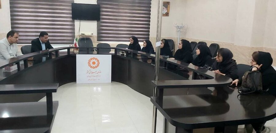 برگزاری نشست هم اندیشی رئیس بهزیستی با مددکاران مراکز مثبت زندگی