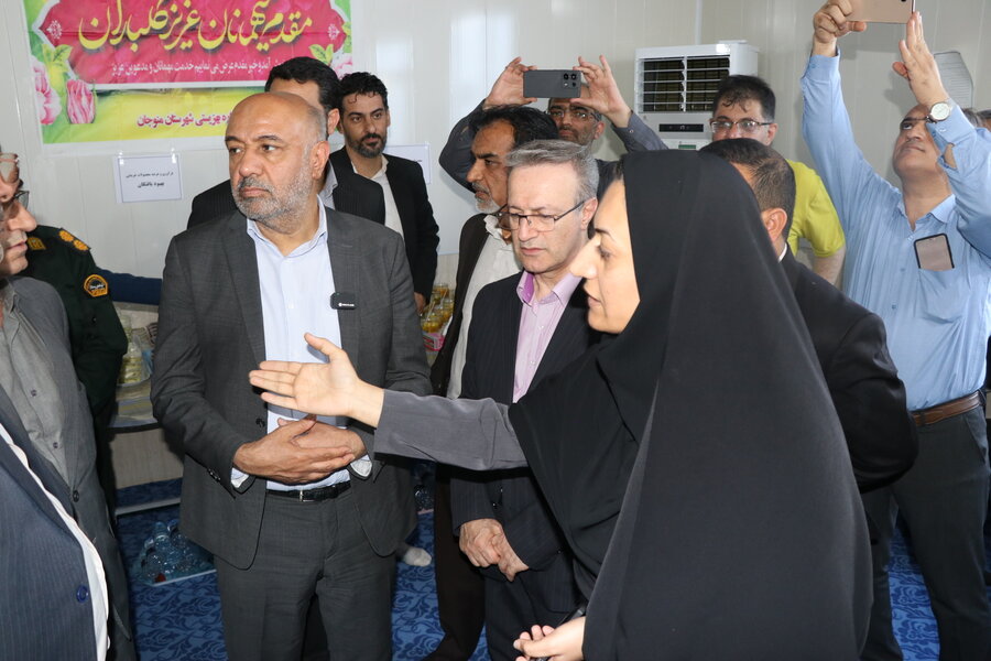 بازدید وزیر کار تعاون و رفاه اجتماعی از کمپ ماده ۱۵ بانوان منوجان