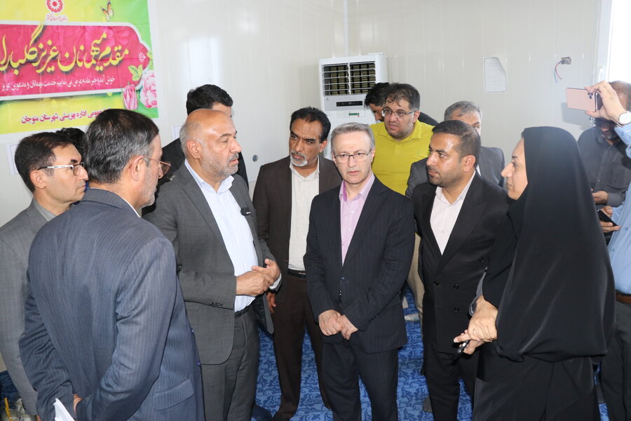 بازدید وزیر کار تعاون و رفاه اجتماعی از کمپ ماده ۱۵ بانوان منوجان
