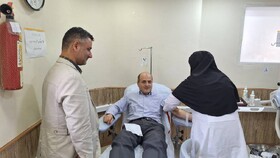 اهدای خون مدیرکل و کارکنان بهزیستی گیلان