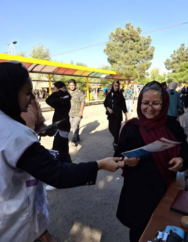 ساوجبلاغ | استقرار تیم سیار اورژانس اجتماعی در نمایشگاه گل و گیاه بهاره هشتگرد