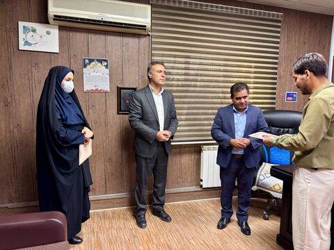 تقدیر از کارکنان روابط عمومی