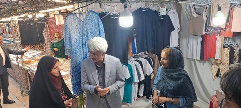 بازدید مدیر کل بهزیستی فارس و هئیت همراه از نمایشگاه دستاوردهای جامعه هدف در بوستان جنت
