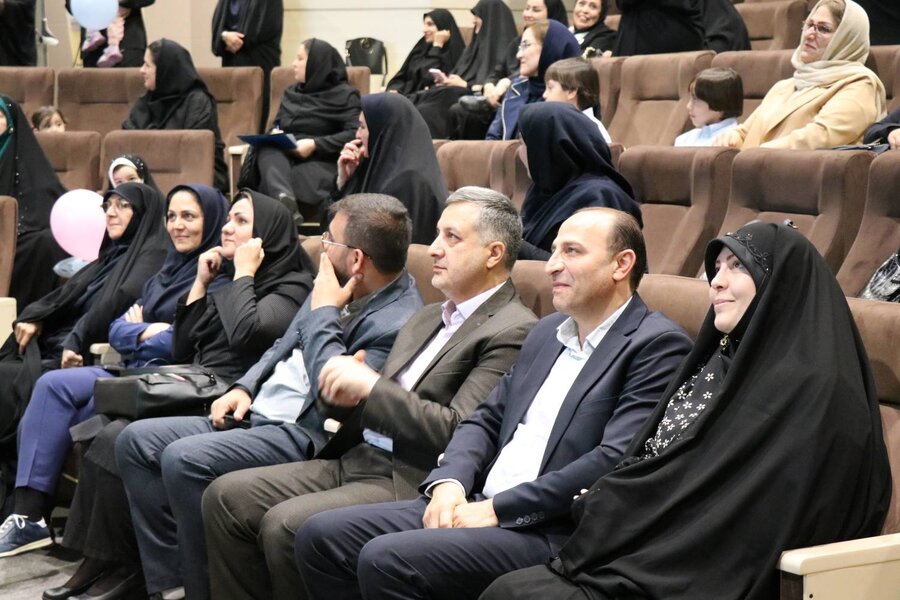 مراسم گرامیداشت هفته ملی جمعیت با تأکید بر اهمیت نیروی جوان در توسعه کشور در ارومیه برگزار شد