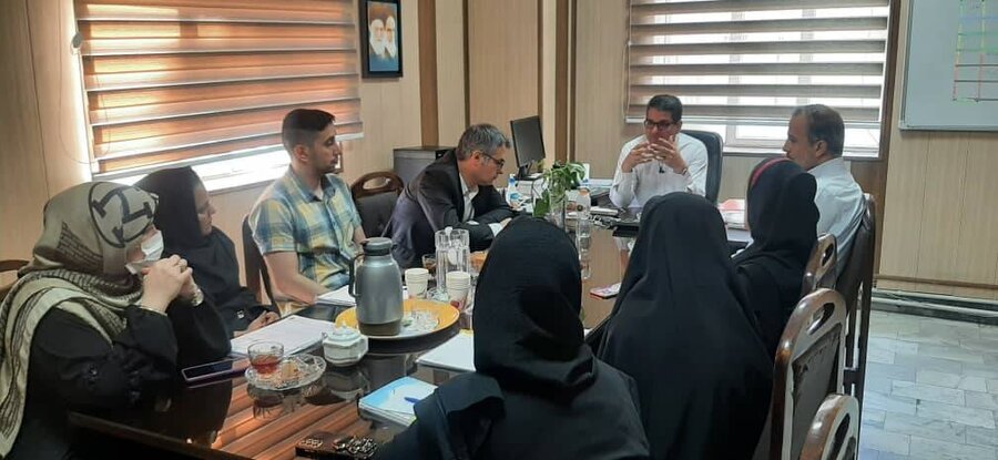 شهرستان تهران | نشست هم‌اندیشی رئیس اداره آسب های اجتماعی با مسئولین مراکز توانمندسازی