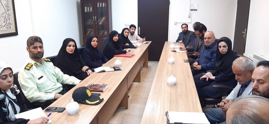 شهرستان تهران | برگزاری قرارگاه خدمات اجتماعی منطقه ۵ شهرداری راستای جمع‌آوری کمپ‌های غیرمجاز