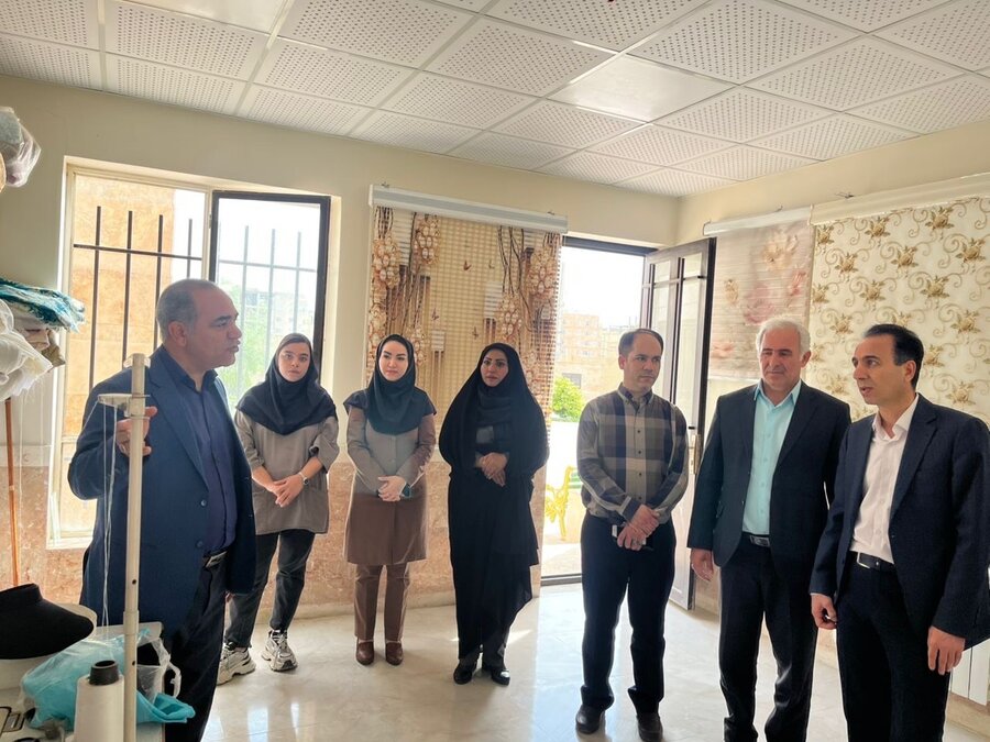 رباط کریم| بازدید رؤسای ادارات از مرکز توسعه کارآفرینی اشتغال و توانمندسازی نصیر شهر