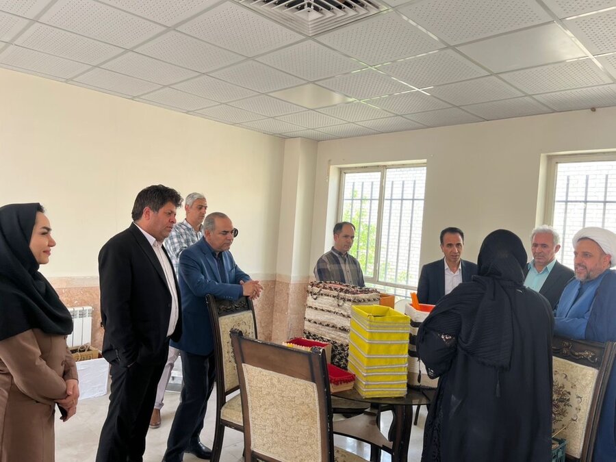 رباط کریم| بازدید رؤسای ادارات از مرکز توسعه کارآفرینی اشتغال و توانمندسازی نصیر شهر