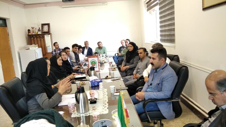 سروآباد| تجلیل بهزیستی از معلمان مدارس استثنایی