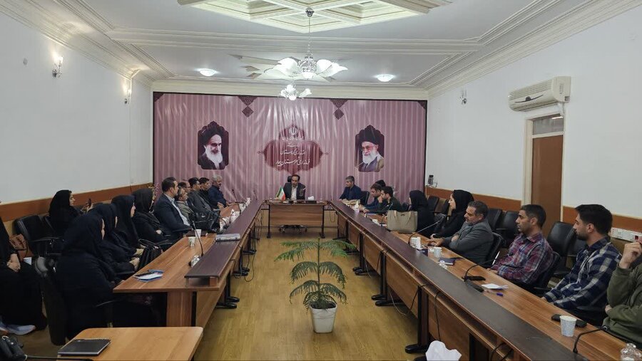 بیجار | تجلیل از کارشناسان روابط عمومی ادارات به مناسبت روز جهانی ارتباطات
