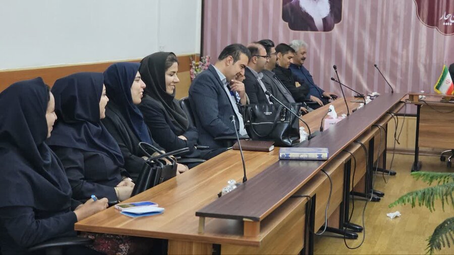 بیجار | تجلیل از کارشناسان روابط عمومی ادارات به مناسبت روز جهانی ارتباطات