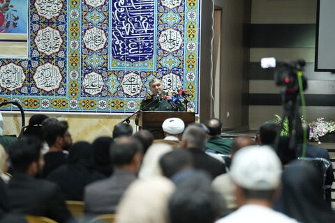 آئین اهدا 68 دستگاه ویلچر برقی به افراد دارای معلولیت در بهزیستی لرستان