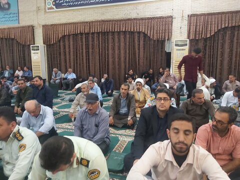 ادای احترام مسئولین بهزیستی استان بوشهر به شهدای خدمت در مصلای جمعه